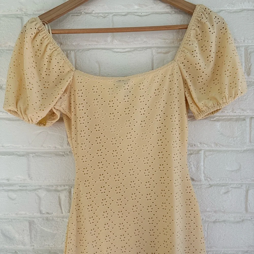 Windsor Light Yellow Eyelet Dress - Picture 7 of 10